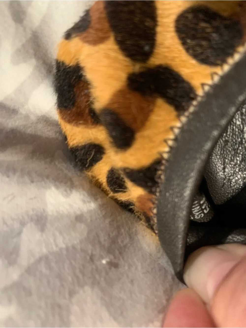 Tory Burch Leopard Print Ballet Flats - Black & Tan